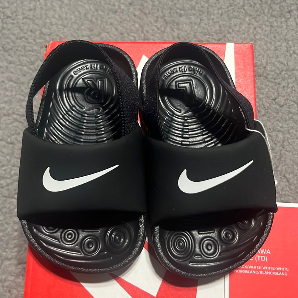 Nike slides